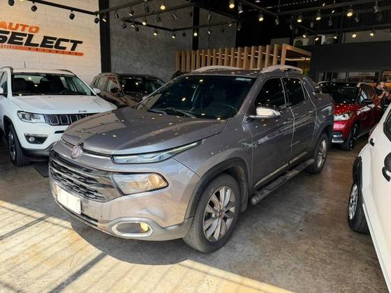 FIAT TORO 2.0 16V TURBO DIESEL RANCH 4WD AT9
